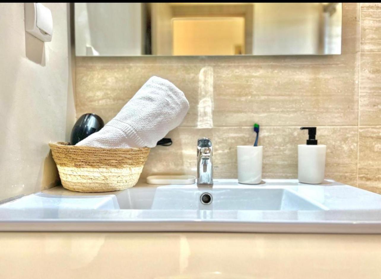 Appartement De Luxe Avec Jardin Vue Sur La Piscine Golf Securise 24H Sur 24 A 5 Minutes De L Aeroport Marraquexe Exterior foto