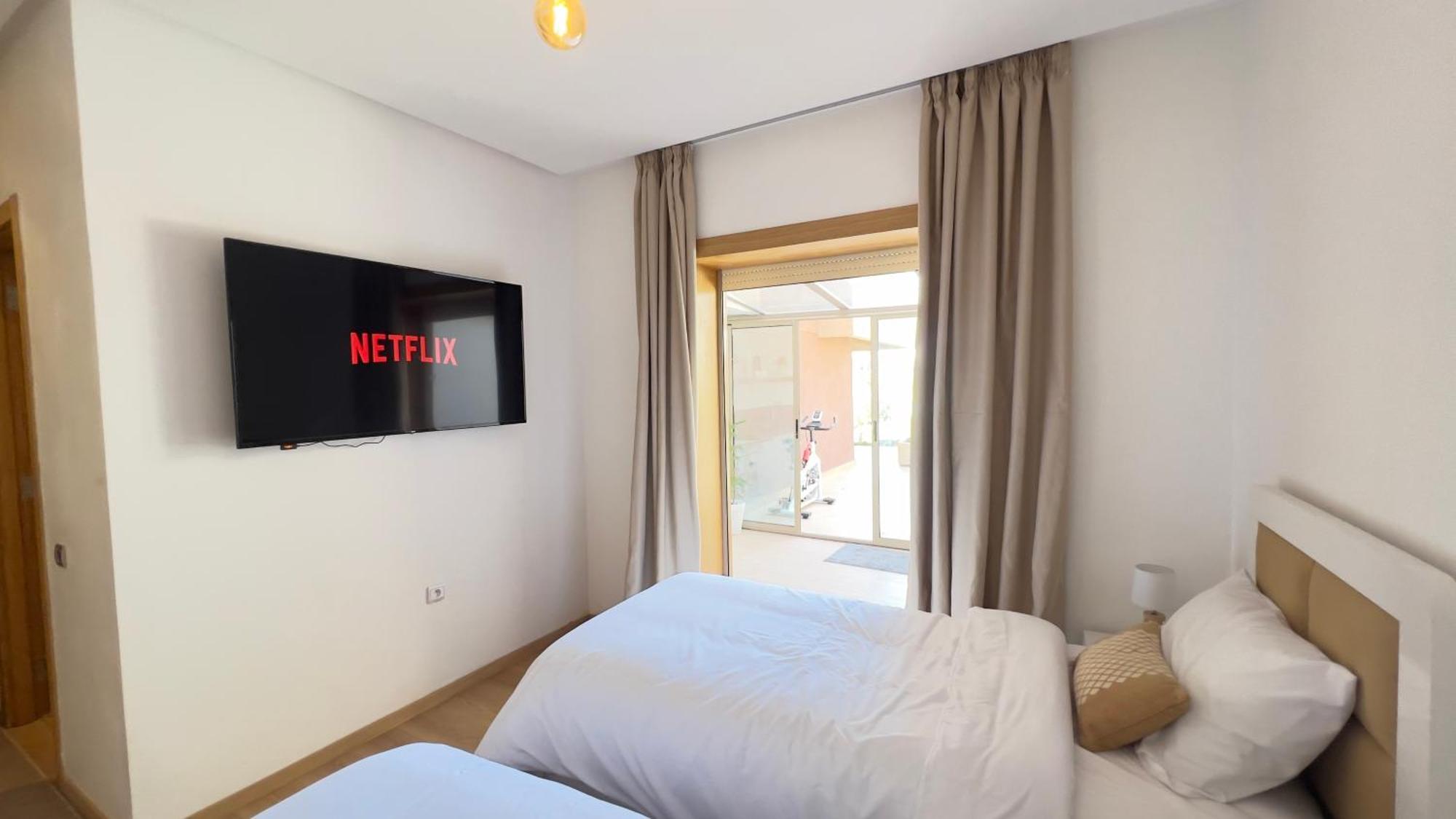 Appartement De Luxe Avec Jardin Vue Sur La Piscine Golf Securise 24H Sur 24 A 5 Minutes De L Aeroport Marraquexe Exterior foto