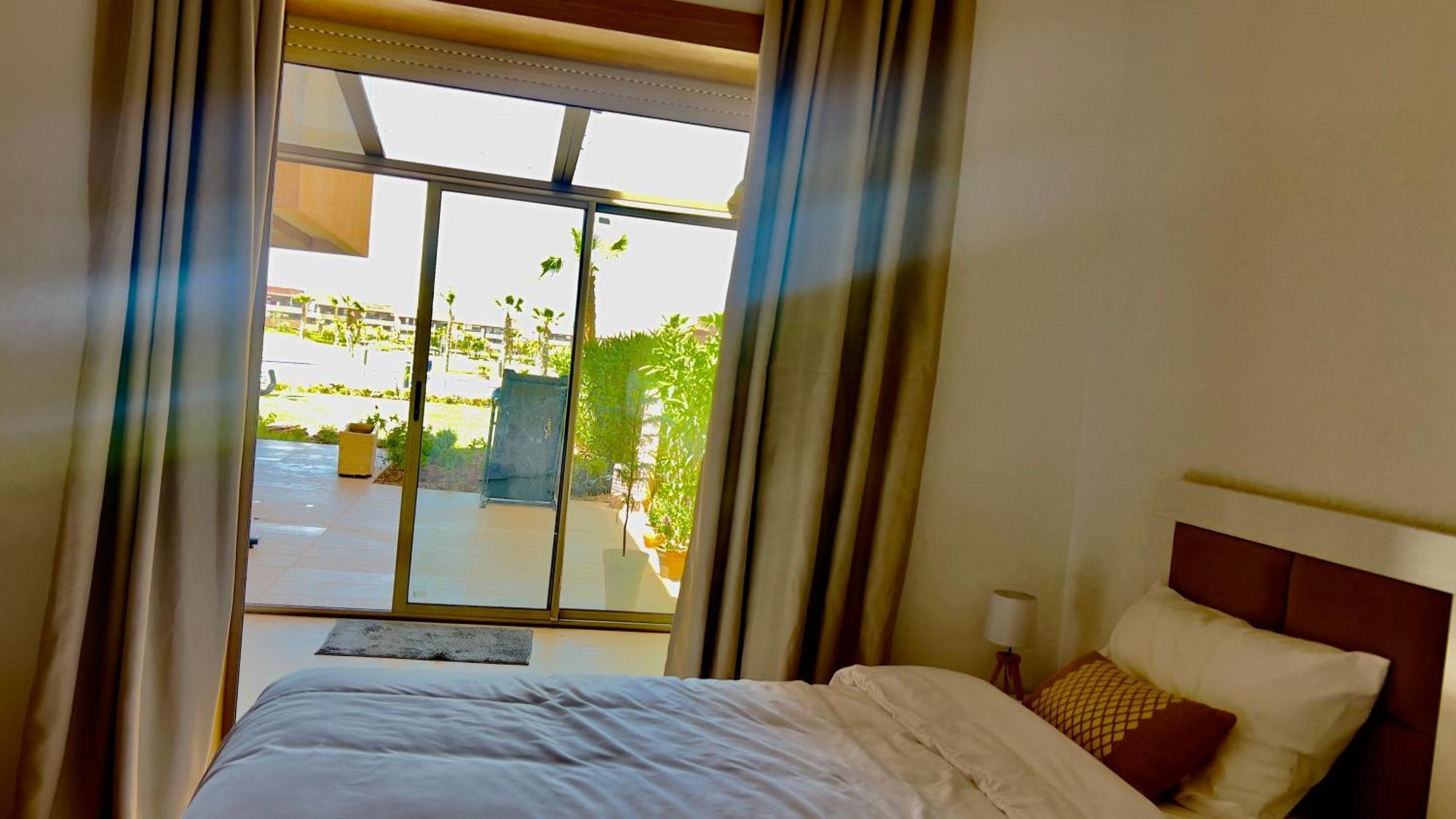 Appartement De Luxe Avec Jardin Vue Sur La Piscine Golf Securise 24H Sur 24 A 5 Minutes De L Aeroport Marraquexe Exterior foto