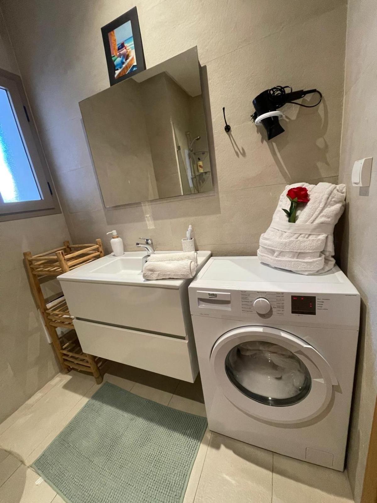 Appartement De Luxe Avec Jardin Vue Sur La Piscine Golf Securise 24H Sur 24 A 5 Minutes De L Aeroport Marraquexe Exterior foto